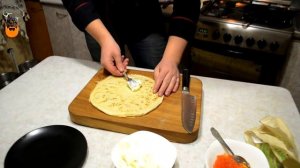 Блины с красной икрой и сливочным сыром