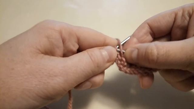 Как вязать классическую изнаночную петлю. смотреть онлайн