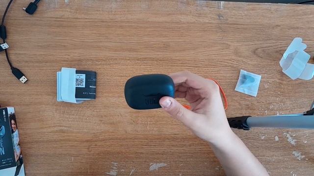 Unboxing The JBL VIBE BEAM! смотреть онлайн