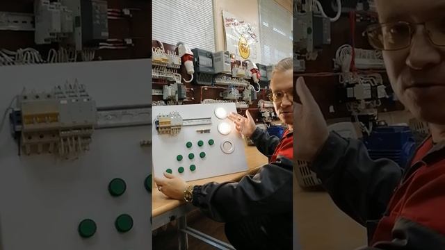 Управление освещением при помощи импульсного реле» смотреть онлайн