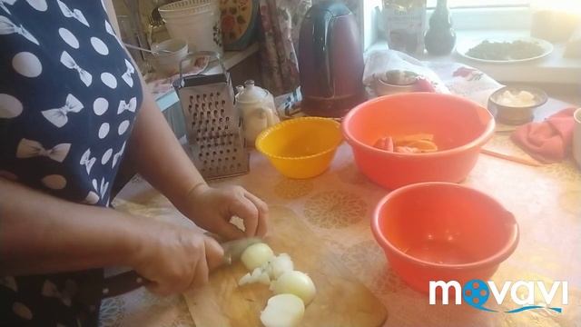 Влог не очень кулинарный. Тушеная капуста с ребрышками. смотреть онлайн