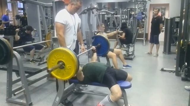 Жим лежа 120 кг 4×8 смотреть онлайн