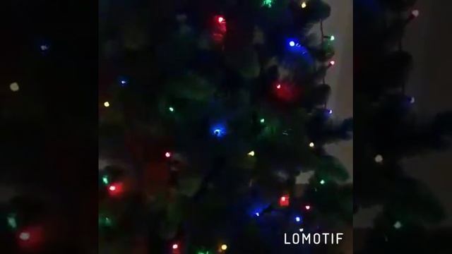 Штучні ялинки та сосни. Искусственные елки и сосны от производителя . смотреть онлайн