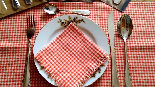 Набор столовых приборов Искусство жить красиво смотреть онлайн