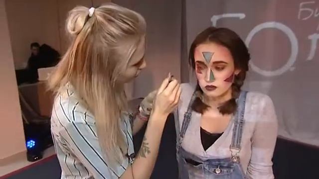 В Ноябрьск пришло яркое, современное искусство смотреть онлайн