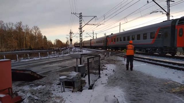 "Гость из Самары!" Электровоз ЭП2К-432 с поездом №133А (Поволжье) "Санкт-Петербург - Казань" смотреть онлайн