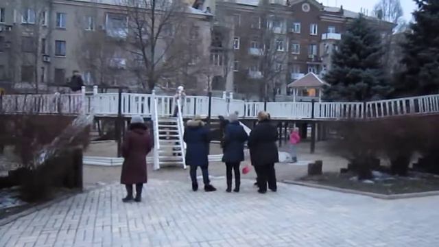 Детская площадка. Донецк смотреть онлайн