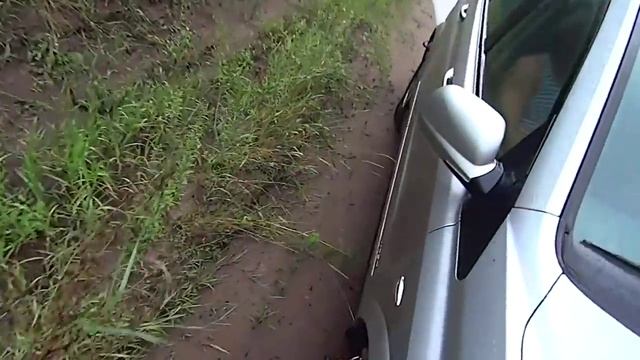 ? SsangYong Kyron на рыбалку по бездорожью в грозу смотреть онлайн