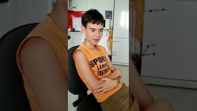 Влад 16 лет. Аутизм. Формулируем приглашение другу смотреть онлайн