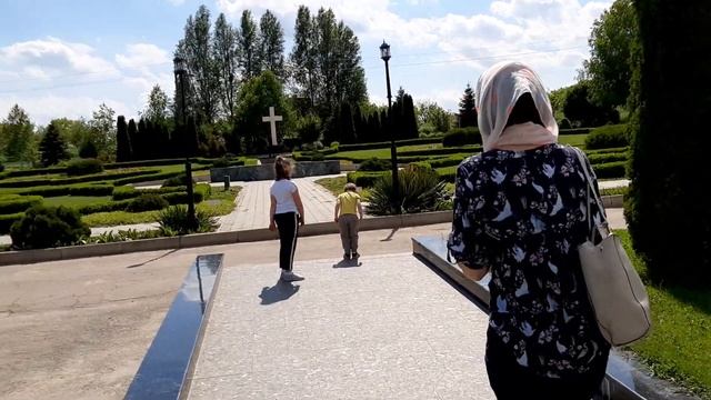 Поездка в красивейший монастырь святых Марты и Марии Каушанский район!!! смотреть онлайн