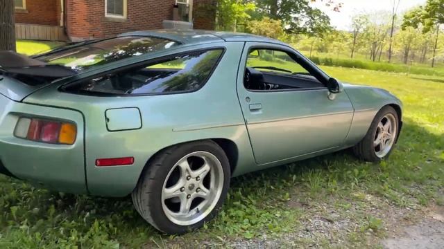 Walkaround Video | 1985 Porsche 928S | Collector Car Canada Lot 108 смотреть онлайн