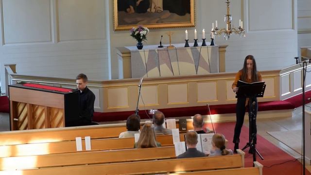 Äidin sydän - Keväinen musiikki- ja yhteislauluilta Sievin kirkossa 12.5.2023 смотреть онлайн