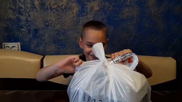 всего по не многу Арбуз роллы Алиса и гуляем смотреть онлайн