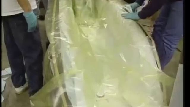 How to Vacuum Bag Fiberglass  Composites 4 of 5