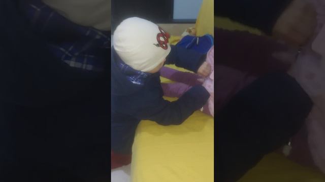 Заботливый брат. смотреть онлайн
