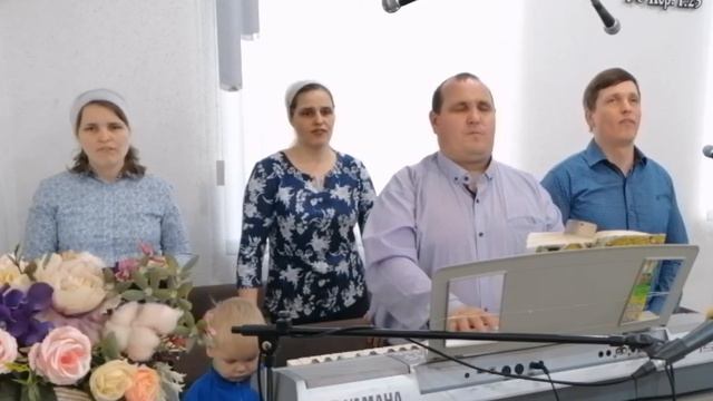 Дорогие минуты нам Бог даровал / Песнь Возрождения - 679 / общее пение / г.Горячий Ключ ОЦХВЕ смотреть онлайн
