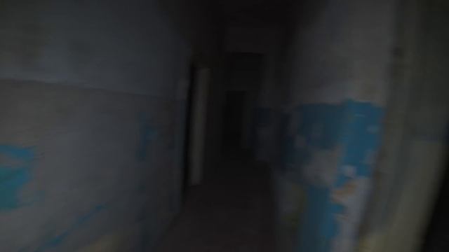 НАС ПРЕСЛЕДОВАЛИ В ЗАБРОШЕННОЙ ШКОЛЕ смотреть онлайн