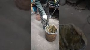 Инструкция, как забить шприц масленку солидолом?