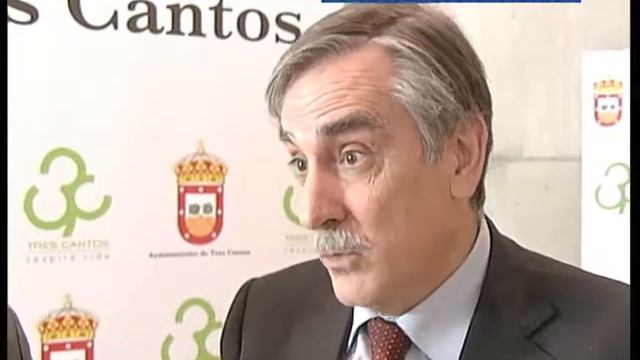 Valeriano Gómez optimista sobre el final de la crisis en el foro de economía de Tres Cantos смотреть онлайн