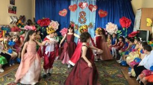 Танец «Принцев и Принцесс» в детском саду