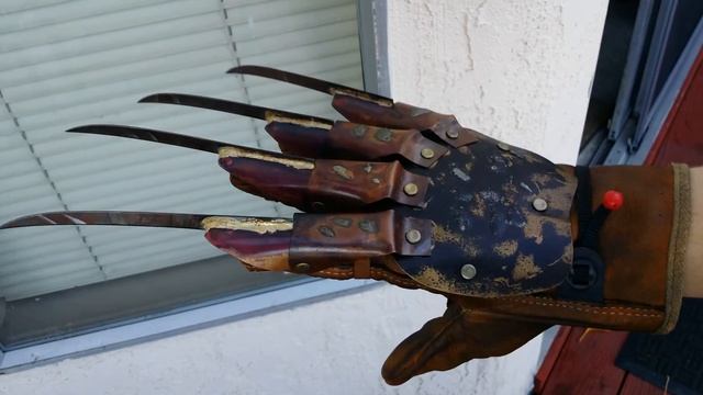 DarkDreamDesign - New Dream Master Diner Glove смотреть онлайн