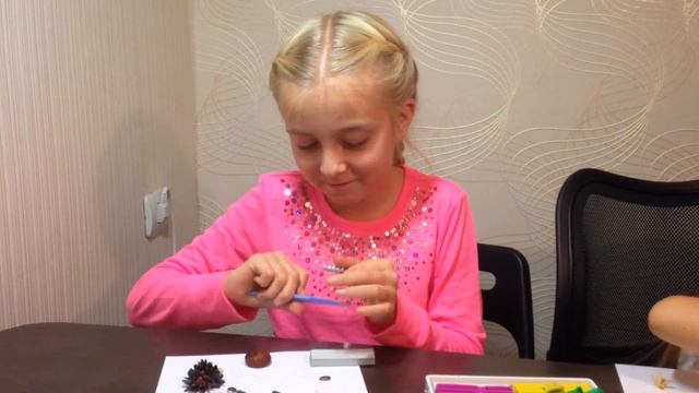 Развиваем мелкую моторику: ёжик, котик, аппликация. Making hedgehog, cat, applique&still life