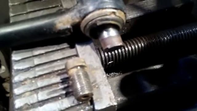 JCB ремонт поворотного кулака ч.1