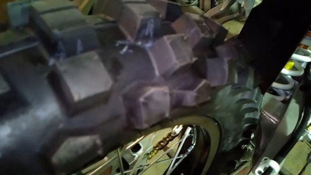 Avantis Enduro 250, брак в задней подвеске мотоцикла.