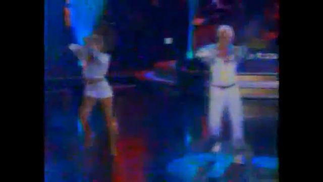 MANUEL LANDETA Y TANIA BAILANDO MUSICA DISCO смотреть онлайн