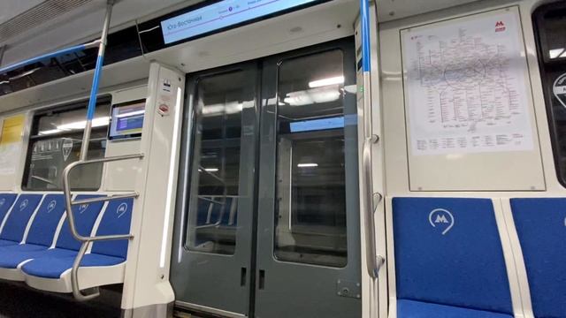 Некрасовская линия Московского метро. Поездка Авиамоторная-Некрасовка. смотреть онлайн