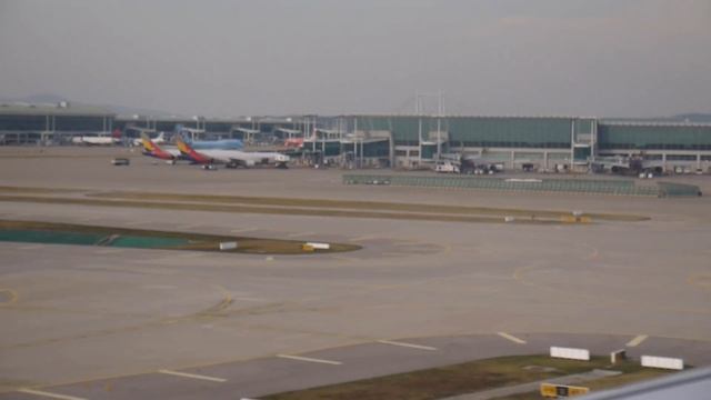 Корея Сеул В небе над Аэропортом Инчхон смотреть онлайн