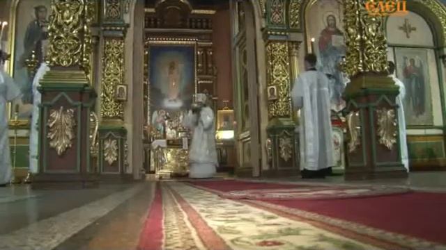 В Вознесенском соборе состоялось праздничное Пасхальное Богослужение смотреть онлайн