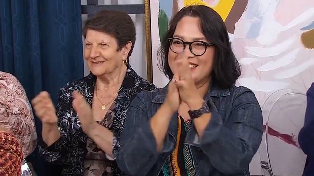 3 groovy dance moves for an easy at-home workout смотреть онлайн