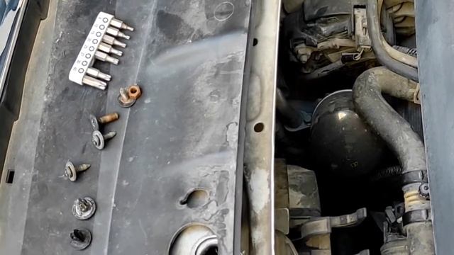 Renault symbol 2010 korna değişimi ( Renault symbol 2010 horn replacement ) смотреть онлайн