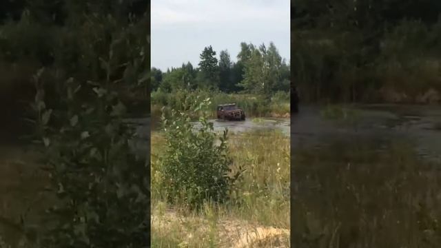 Зачем нужен джип? Джип для души! Машина по капот в воде | Арболитич влог смотреть онлайн