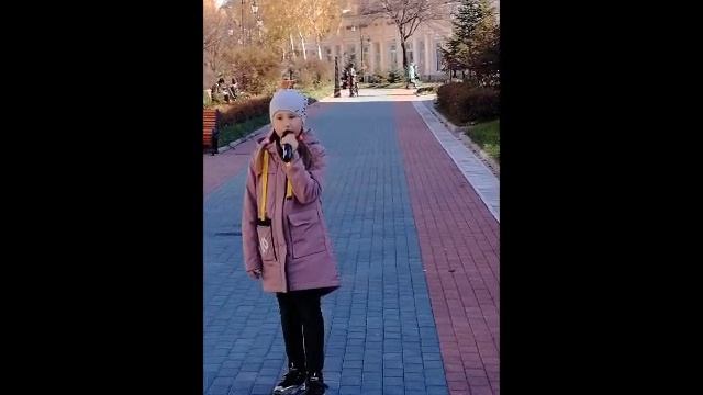 Варвара Залищенко - стихотворение "Солидная дама" (Андрей Усачев) смотреть онлайн