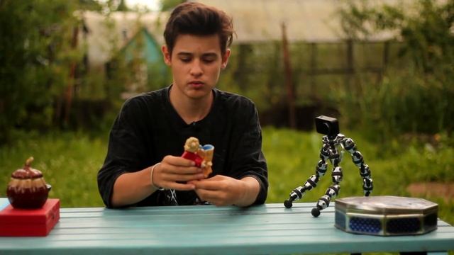 НАШЕЛ ТАЙНУЮ КОМНАТУ У СЕБЯ НА ДАЧЕ! ТАМ КЛАД ? смотреть онлайн