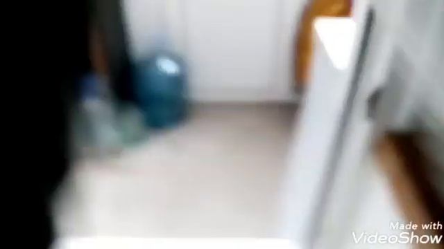 Скинул смартфон с 4 этажа на асфальт! смотреть онлайн