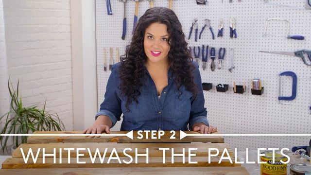 DIY Pallet Coffee Table | Eye On Design