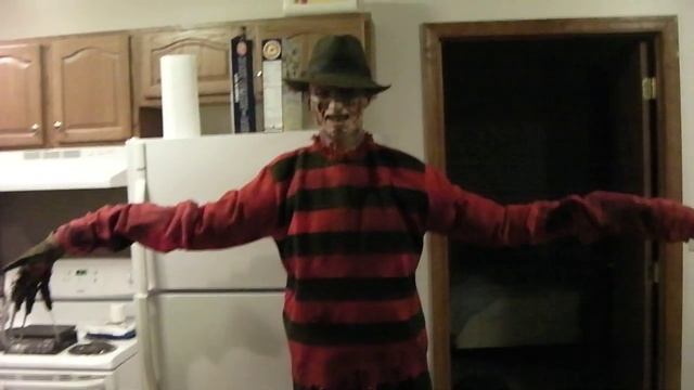 A Nightmare On Elm Street Freddy Krueger Life-sized Costume Part 1 смотреть онлайн