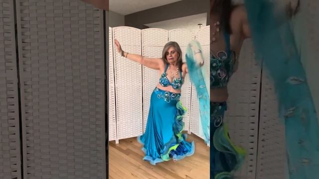 CHRISTINA’s Variety SHOW, 10/29/2023 BELLY DANCE, “Nasini El Donya” (Extended CLIP) смотреть онлайн