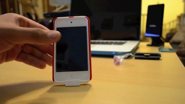 Switcheasy RebelTouch iPod Touch 4G Case Review! смотреть онлайн
