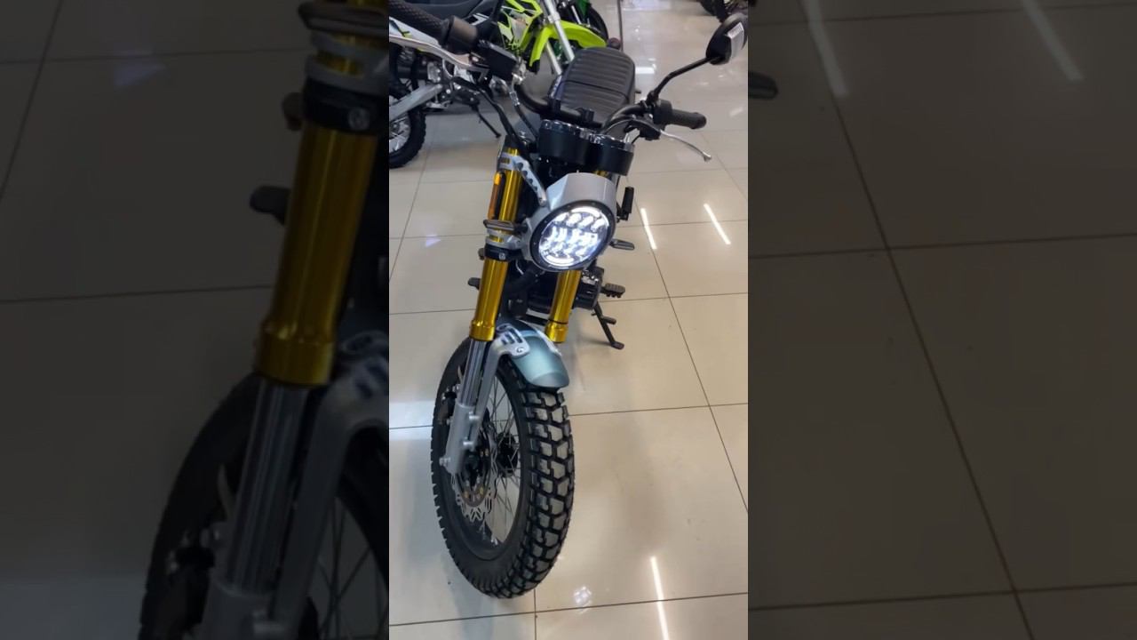 Обзор мотоцикла Racer RC250CK-A Triumph. Доступный, стильный, яркий. смотреть онлайн