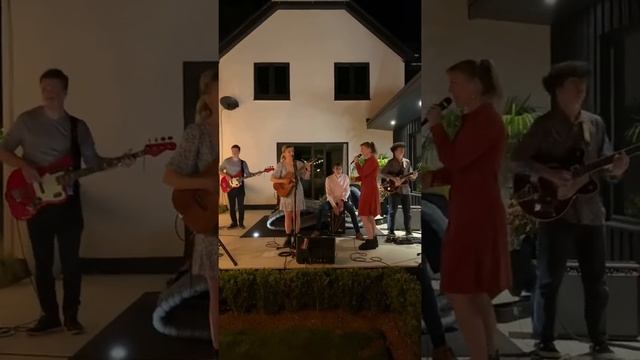 Back it up by Caro Emerald - KoCapoli cover смотреть онлайн