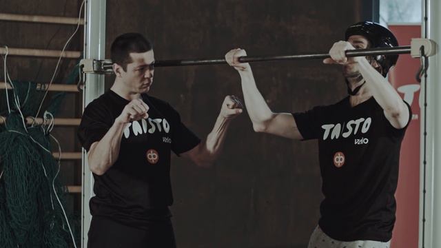 Taisto Workout 1 - Jari Mönkkösen ja Tung Buin ratatreeni смотреть онлайн