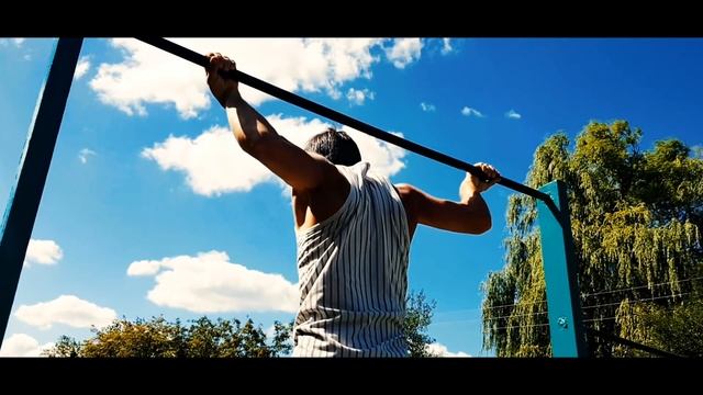 Я ПОДТЯГИВАЮСЬ НЕ КАК ВСЕ И ВОТ ПОЧЕМУ. РЕАЛЬНО ЛИ НАКАЧАТЬСЯ НА ТУРНИКЕ? смотреть онлайн