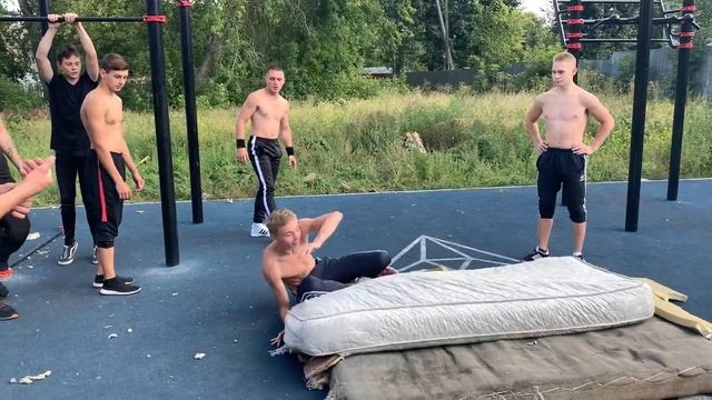 /ОБУЧАЛКА на ЗАДНЕЕ САЛЬТО/КАК ПОСТАВИТЬ ЗА ОДНУ ТРЕНИРОВКУ/ смотреть онлайн