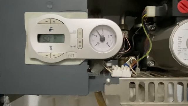 FERROLİ KONBİ A 02 ARIZA SORUNU. Bilgi Sahibi Değilseniz Teknik Servis Desteği Alınız. #kombi