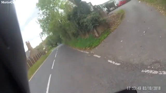 Мото ситуации на дороге  Мотоциклисты бьют зеркала