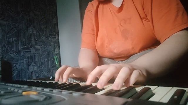fallen down на пианино) смотреть онлайн